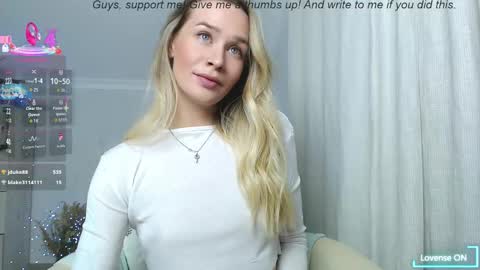 Snapshot of anita_delicious chatting on October 23, 2025, 7:23 pm anita_delicious online show from October 23, 2025, 7:23 pm