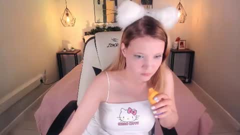 Snapshot of anita_marcelle chatting on June 26, 2026, 7:57 am Anita online show from June 26, 2026, 7:57 am
