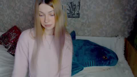 anita_moon_ online show from February 13, 2025, 6:41 am