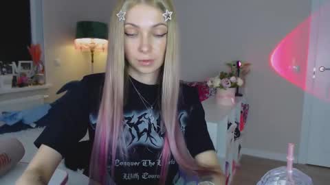 Snapshot of anita_moon_ chatting on October 23, 2025, 2:16 pm anita_moon_ online show from October 23, 2025, 2:16 pm