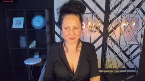 Anita online show from December 7, 2024, 9:55 pm