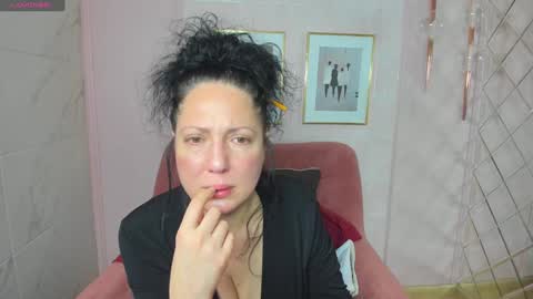 Anita online show from December 8, 2024, 1:47 pm