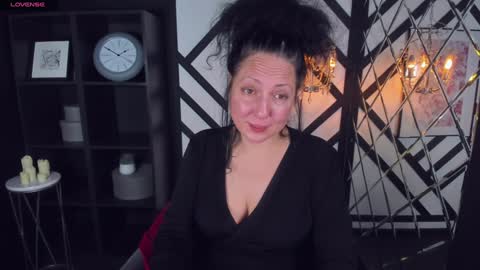 Anita online show from December 12, 2024, 12:38 am