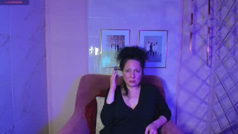 Anita online show from December 12, 2024, 5:26 pm