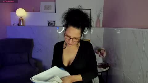 Anita online show from December 27, 2024, 2:12 pm