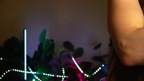 anita_von online show from September 24, 2025, 4:16 am