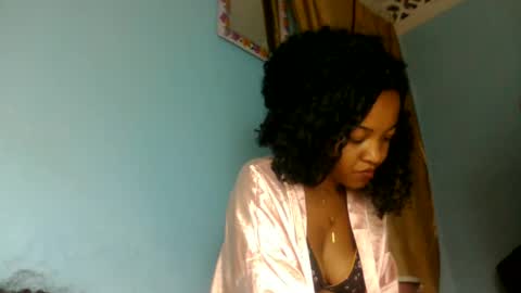 Snapshot of anitaazzh chatting on June 8, 2026, 6:30 pm anitaazzh online show from June 8, 2026, 6:30 pm