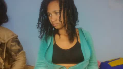 Snapshot of anitaazzh chatting on July 5, 2026, 4:19 am anitaazzh online show from July 5, 2026, 4:19 am