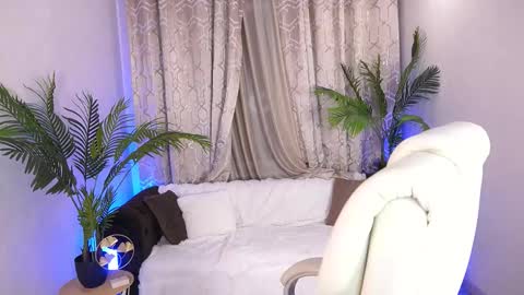 Snapshot of anitabambie chatting on March 18, 2026, 7:22 am Anita online show from March 18, 2026, 7:22 am