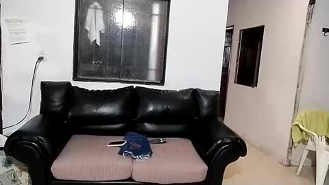 Snapshot of anitabig69 chatting on October 17, 2025, 7:27 pm Anitabig69 online show from October 17, 2025, 7:27 pm