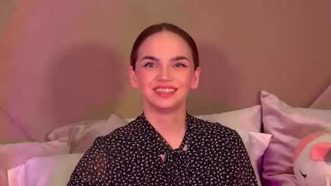 AnitaVenture online show from November 28, 2025, 5:10 am