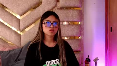 Snapshot of anittarouse chatting on June 10, 2026, 4:17 pm Anitta Rouse online show from June 10, 2026, 4:17 pm
