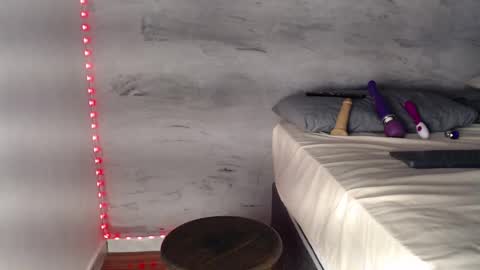 Snapshot of anjinhama chatting on December 12, 2024, 2:22 pm Hello My name is NaiaraPv is OPEN online show from December 12, 2024, 2:22 pm