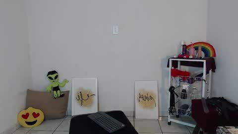 Snapshot of anjinhama chatting on October 15, 2025, 10:43 pm Hello My name is NaiaraPv is OPEN online show from October 15, 2025, 10:43 pm