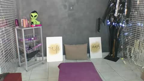 Snapshot of anjinhama chatting on March 26, 2026, 12:00 pm Hello My name is NaiaraPv is OPEN online show from March 26, 2026, 12:00 pm