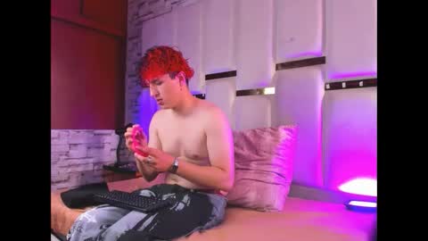 ANGEL AND TEFY online show from November 30, 2025, 4:55 pm