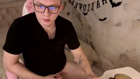 Snapshot of anmen10 chatting on October 30, 2025, 6:15 am anmen10 online show from October 30, 2025, 6:15 am