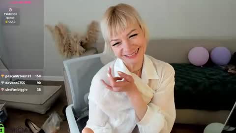 ann_annise online show from July 5, 2026, 4:19 am