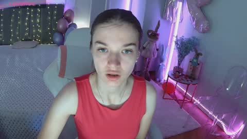ann_woood online show from April 8, 2026, 7:19 am