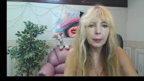 Anna Ditrih online show from January 23, 2025, 12:30 pm