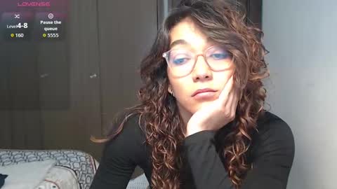 Snapshot of anna_dlove_cam chatting on October 9, 2025, 4:05 pm Anna online show from October 9, 2025, 4:05 pm