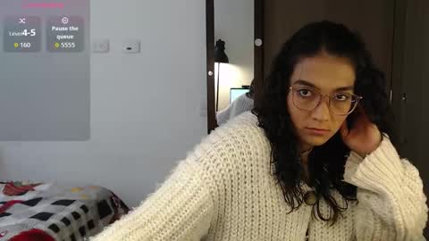 Anna online show from December 16, 2025, 3:28 pm