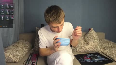 Snapshot of anna_jason chatting on January 8, 2025, 7:24 pm Fansly Jason sweet ass online show from January 8, 2025, 7:24 pm