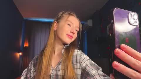 Snapshot of anna_kare chatting on March 4, 2026, 9:15 am Anna online show from March 4, 2026, 9:15 am