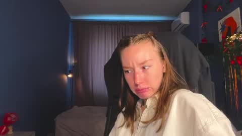 Snapshot of anna_kare chatting on April 18, 2026, 1:26 pm Anna online show from April 18, 2026, 1:26 pm