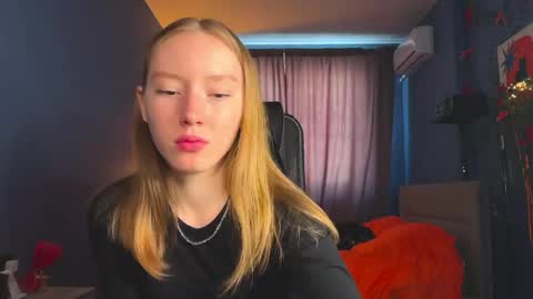 Snapshot of anna_kare chatting on April 27, 2026, 11:08 am Anna online show from April 27, 2026, 11:08 am