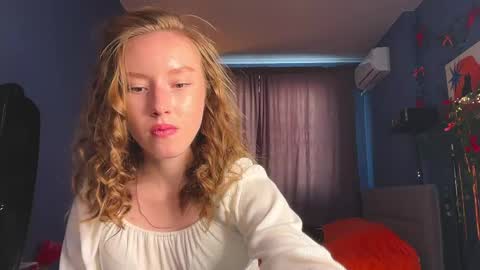 Snapshot of anna_kare chatting on April 30, 2026, 12:33 pm Anna online show from April 30, 2026, 12:33 pm