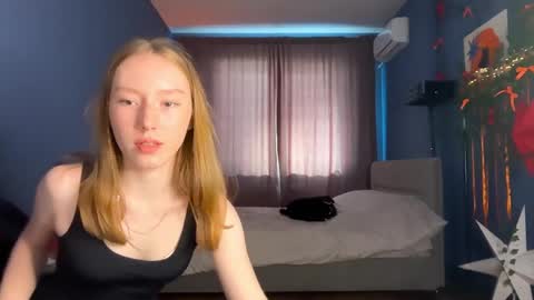 Snapshot of anna_kare chatting on May 22, 2026, 1:39 pm Anna online show from May 22, 2026, 1:39 pm