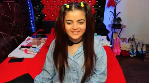 Snapshot of anna_lwice chatting on September 29, 2025, 1:33 am Ana online show from September 29, 2025, 1:33 am