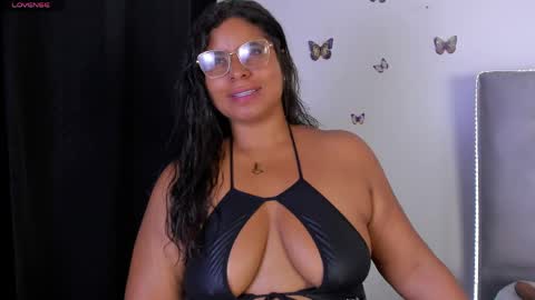 anna_sex_m online show from May 9, 2026, 4:39 am