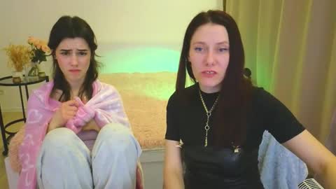 annaabels online show from March 9, 2026, 12:03 am