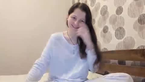 annaahcharm online show from May 11, 2026, 10:21 am