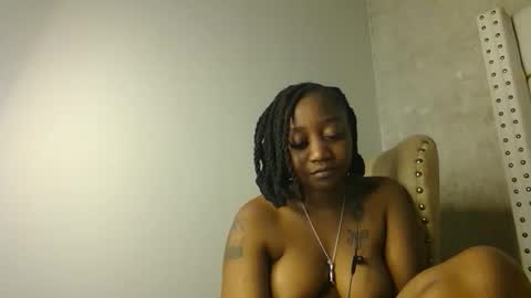 Snapshot of annabel038 chatting on September 19, 2025, 8:31 pm Annabel online show from September 19, 2025, 8:31 pm