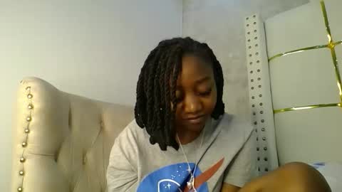 Snapshot of annabel038 chatting on October 4, 2025, 7:12 pm Annabel online show from October 4, 2025, 7:12 pm