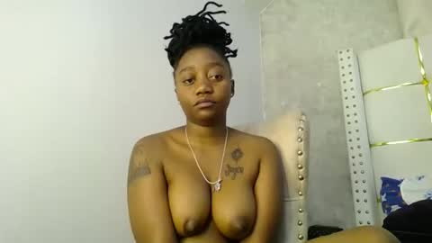 Snapshot of annabel038 chatting on October 12, 2025, 7:02 pm Annabel online show from October 12, 2025, 7:02 pm