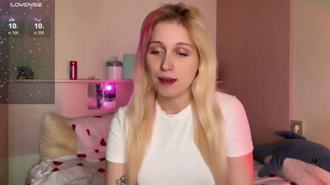 Snapshot of annabel_myr chatting on October 8, 2025, 11:41 am Annabel online show from October 8, 2025, 11:41 am