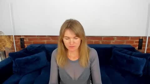 Annabel online show from October 16, 2025, 4:08 pm