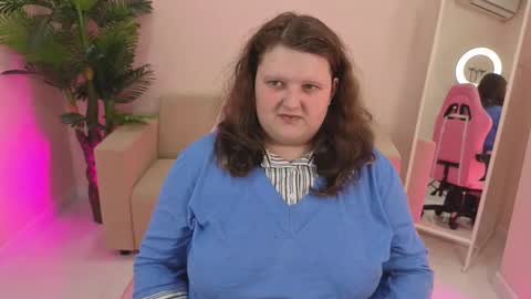 Snapshot of annaconda_wow chatting on October 13, 2025, 5:13 pm annaconda_wow online show from October 13, 2025, 5:13 pm