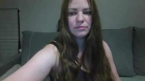 annadiamond1 online show from February 26, 2025, 3:19 pm
