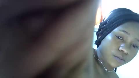 annaelle234 online show from September 20, 2025, 7:42 am