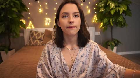 Anna online show from January 7, 2025, 9:25 pm