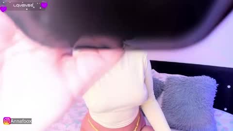annafoox_ online show from April 23, 2026, 11:53 am