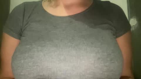 Snapshot of annagal18 chatting on March 8, 2026, 2:04 am annagal18 online show from March 8, 2026, 2:04 am