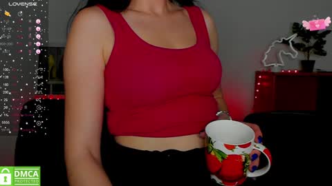 Snapshot of annakillian_kiss chatting on February 4, 2025, 1:06 pm Anna online show from February 4, 2025, 1:06 pm