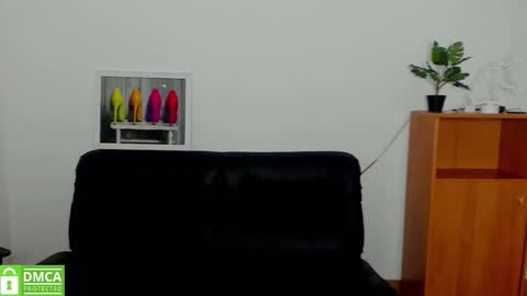 Snapshot of annakillian_kiss chatting on September 14, 2025, 5:28 am Anna online show from September 14, 2025, 5:28 am
