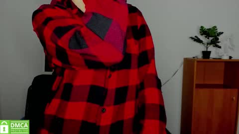 Snapshot of annakillian_kiss chatting on October 30, 2025, 6:26 am Anna online show from October 30, 2025, 6:26 am